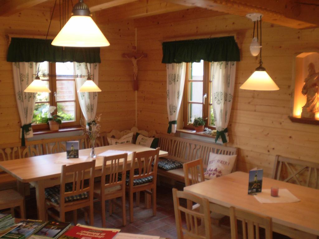 Weingut- Gaestezimmer Marko Leutschach Buitenkant foto